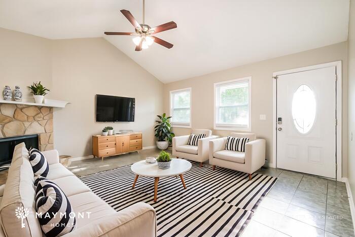 Building Photo - 3760 Cherokee Overlook Dr