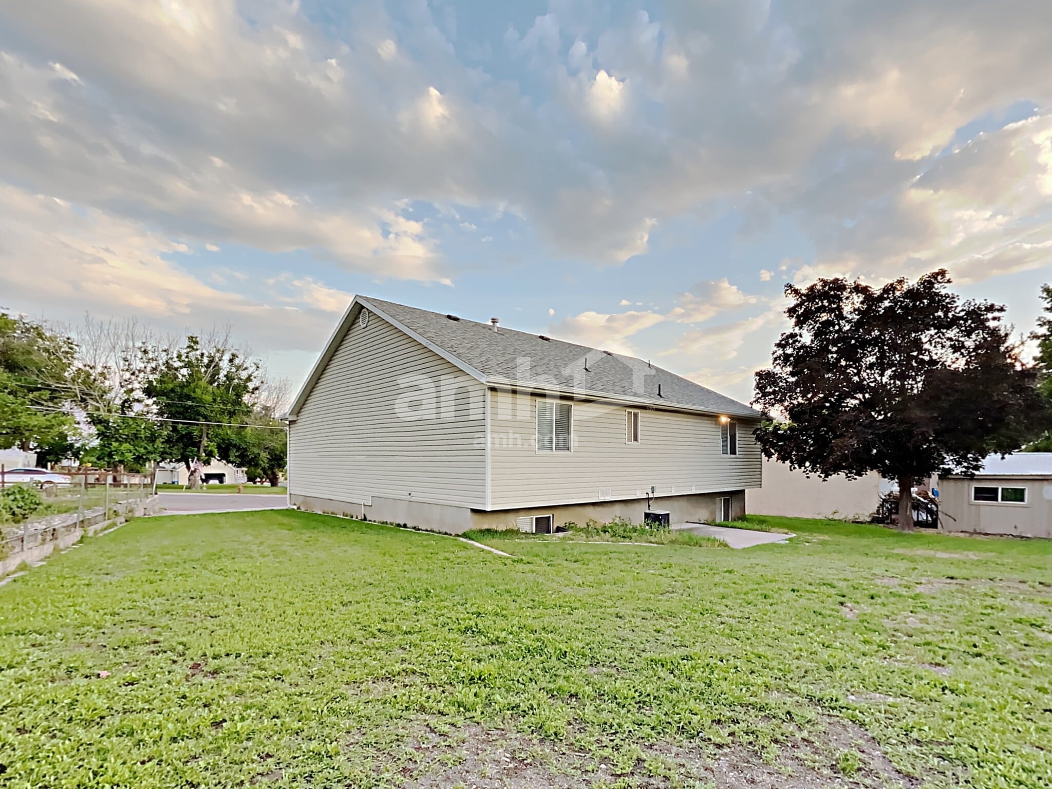 Building Photo - 845 Grove Creek Dr