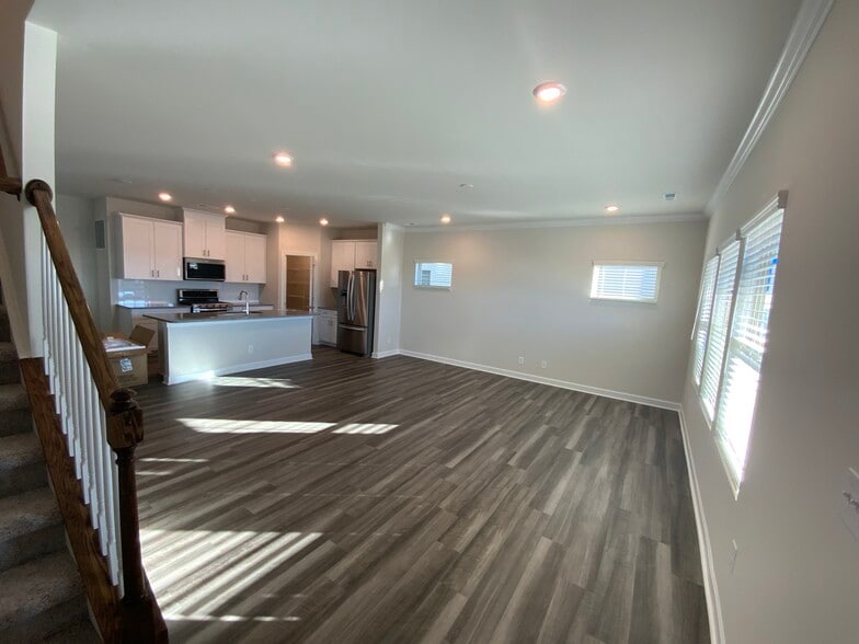 Building Photo - 12408 Larue Ln