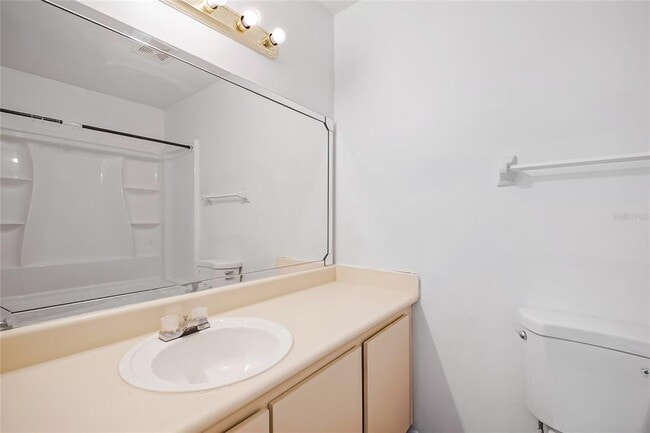 Building Photo - 646 Kenwick Cir