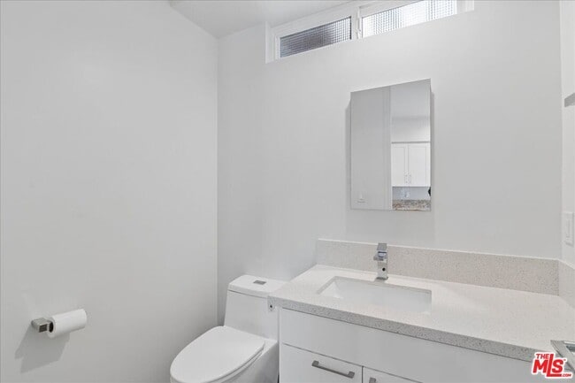 Building Photo - 4238 Jasmine Ave