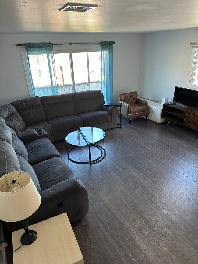 Building Photo - 8 Occident Ave