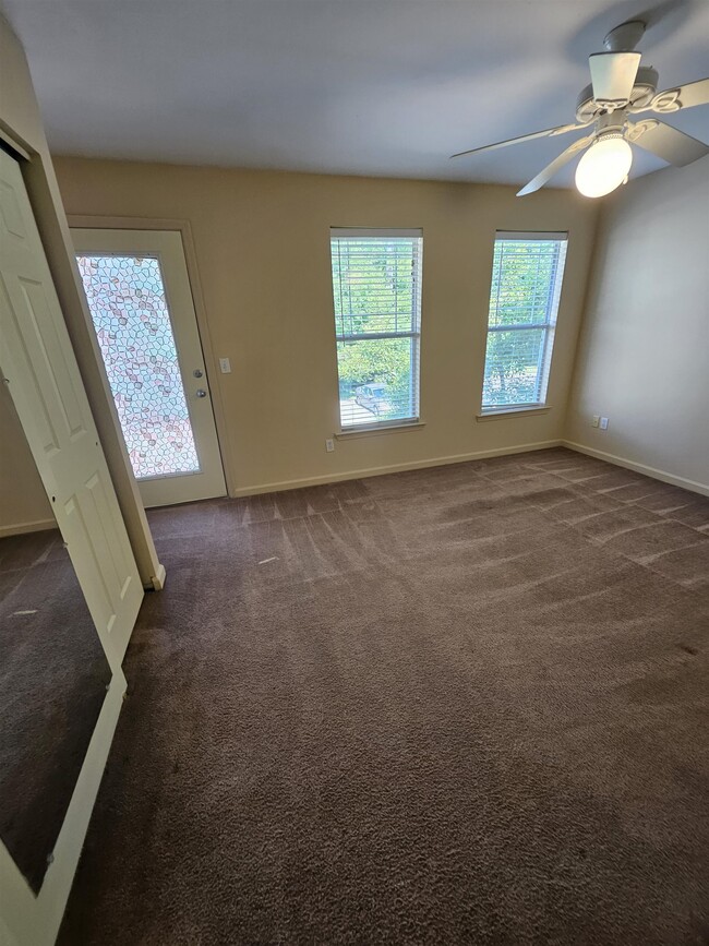Building Photo - 1417 Pullen Rd