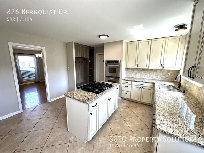 Building Photo - 826 Bergquist Dr