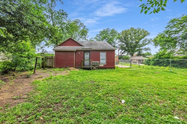 Building Photo - Charming 3-Bedroom Home in Convenient Memphis Location
