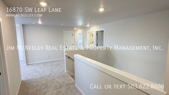 Building Photo - 16870 SW Leaf Ln