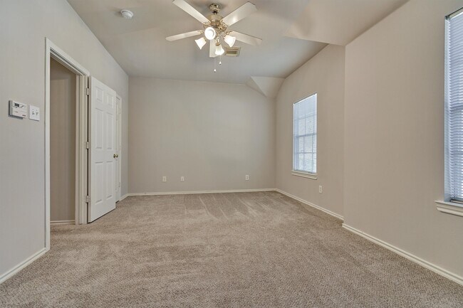 Building Photo - 10 Musgrove Pl