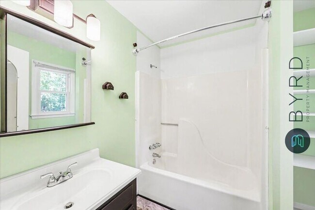 Building Photo - 5961 Sara Kay Dr