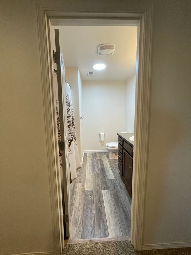 Building Photo - 62851 NE Kinley Ln