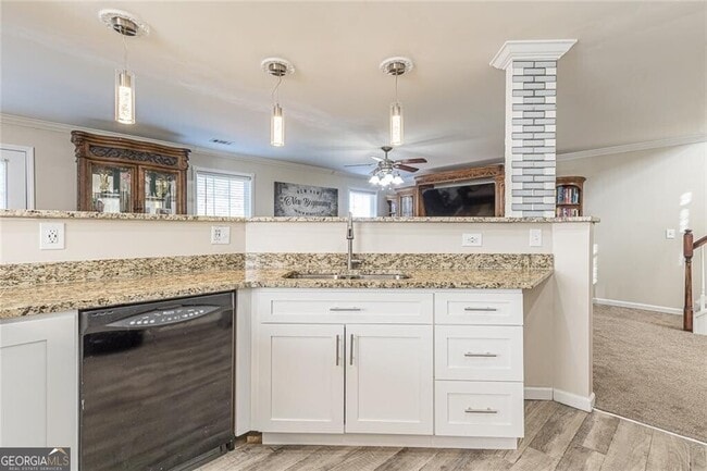 Building Photo - 585 Sable View Ln