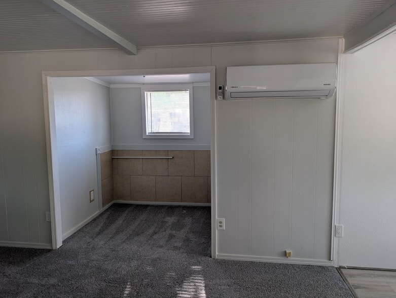 Building Photo - 1620 Landmark Ave