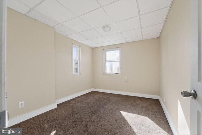 Building Photo - 3544 4th St