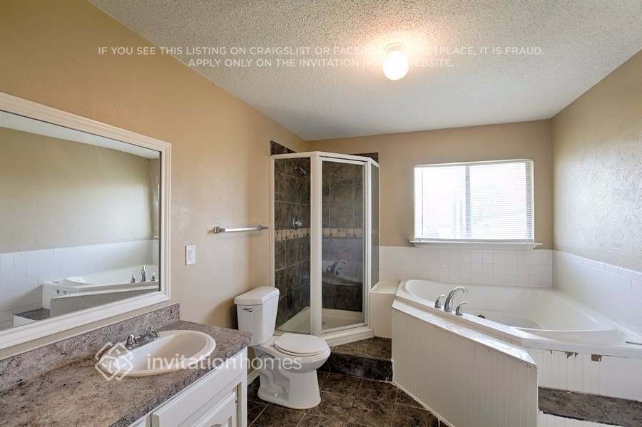 Building Photo - 418 Longworth Blvd