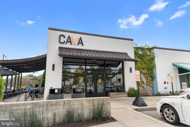 Building Photo - 9 Snug Hill Ct