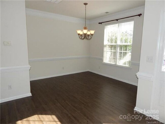 Building Photo - 17130 Cambridge Woods Ct