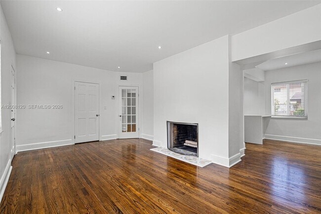 Building Photo - 3500 Ponce de Leon Blvd