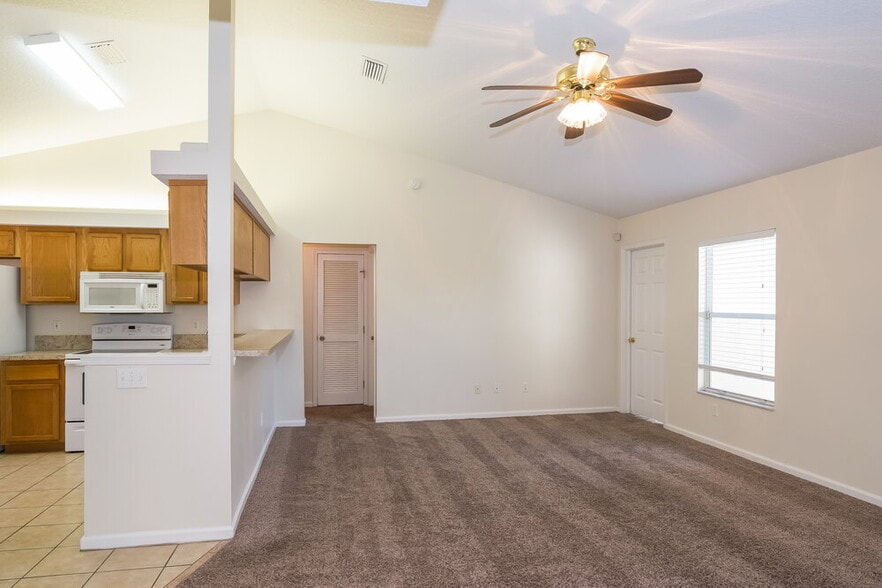 Building Photo - 2204 Francis Lewis Ct