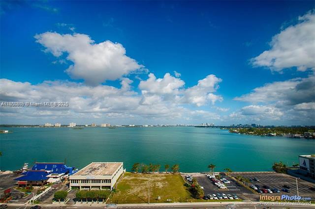 Building Photo - 7901 Hispanola Ave