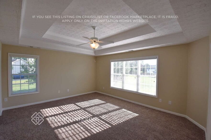 Building Photo - 1013 Crown Landing Pkwy