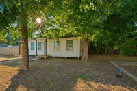 Building Photo - 112 Linda Dr