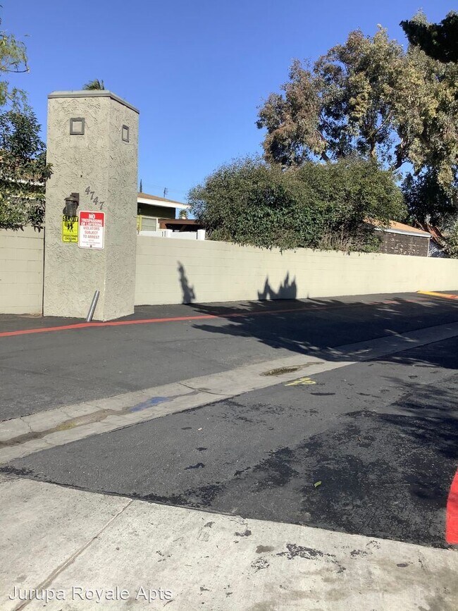 Building Photo - 4747 Jurupa Ave