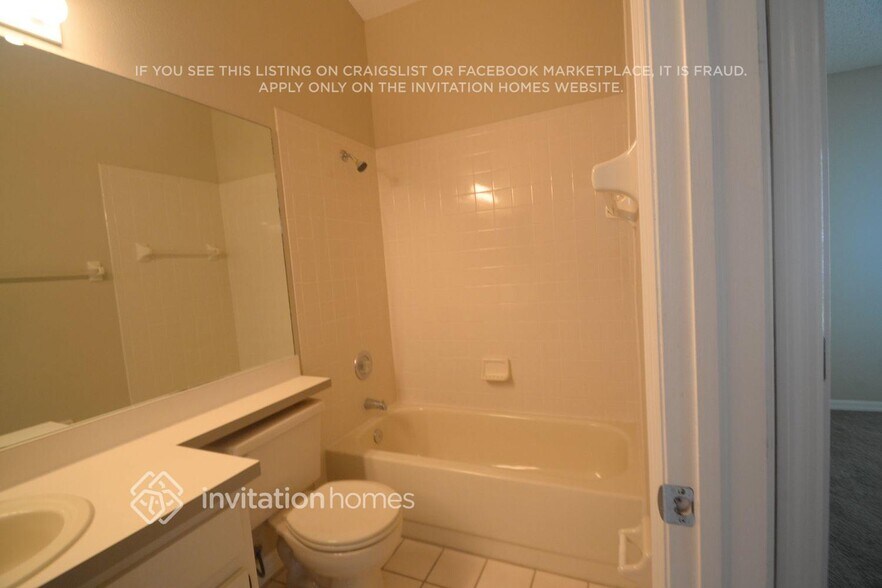 Building Photo - 5902 Azure Dr