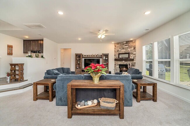 Building Photo - Beautiful 5-Bedroom Home in Brixworth Neig...