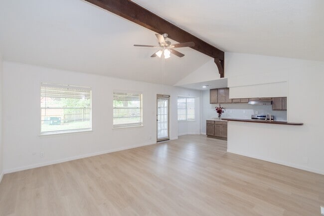 Building Photo - 5704 Leggett Ln
