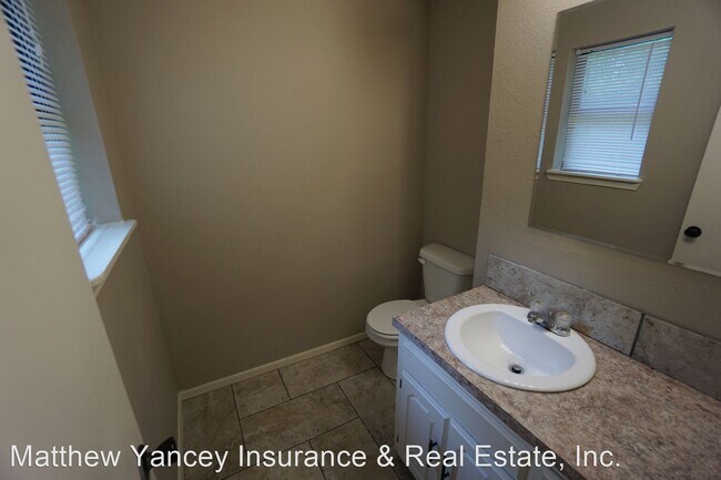 Building Photo - 3 br, 1.5 bath House - 1606 Brewer Ln
