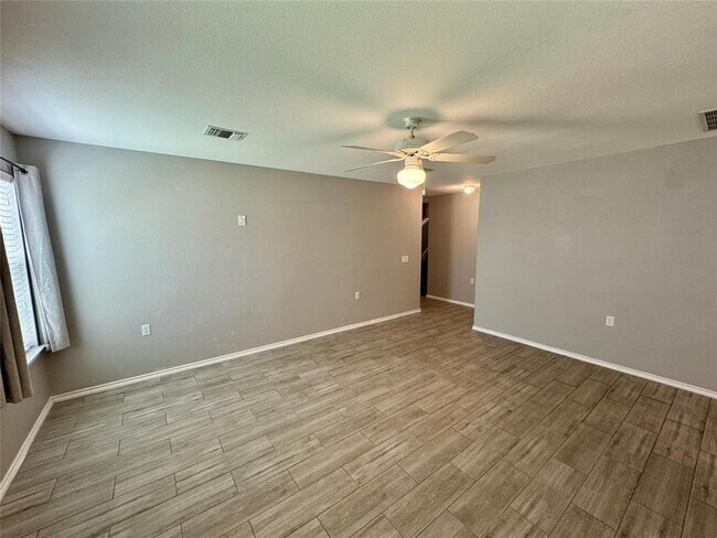 Building Photo - 7916 Nater Ln