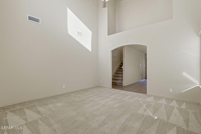 Building Photo - 2328 Honey Dew St