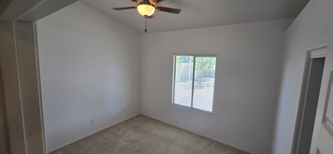 Building Photo - 8971 E Rainier Dr