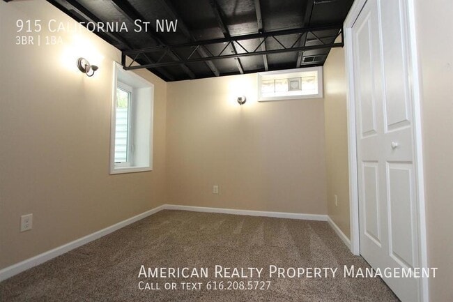 Building Photo - 915 California St NW