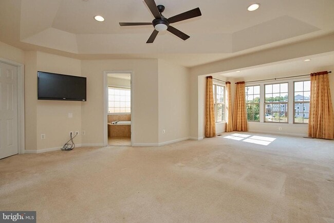 Building Photo - 42649 Macauley Place