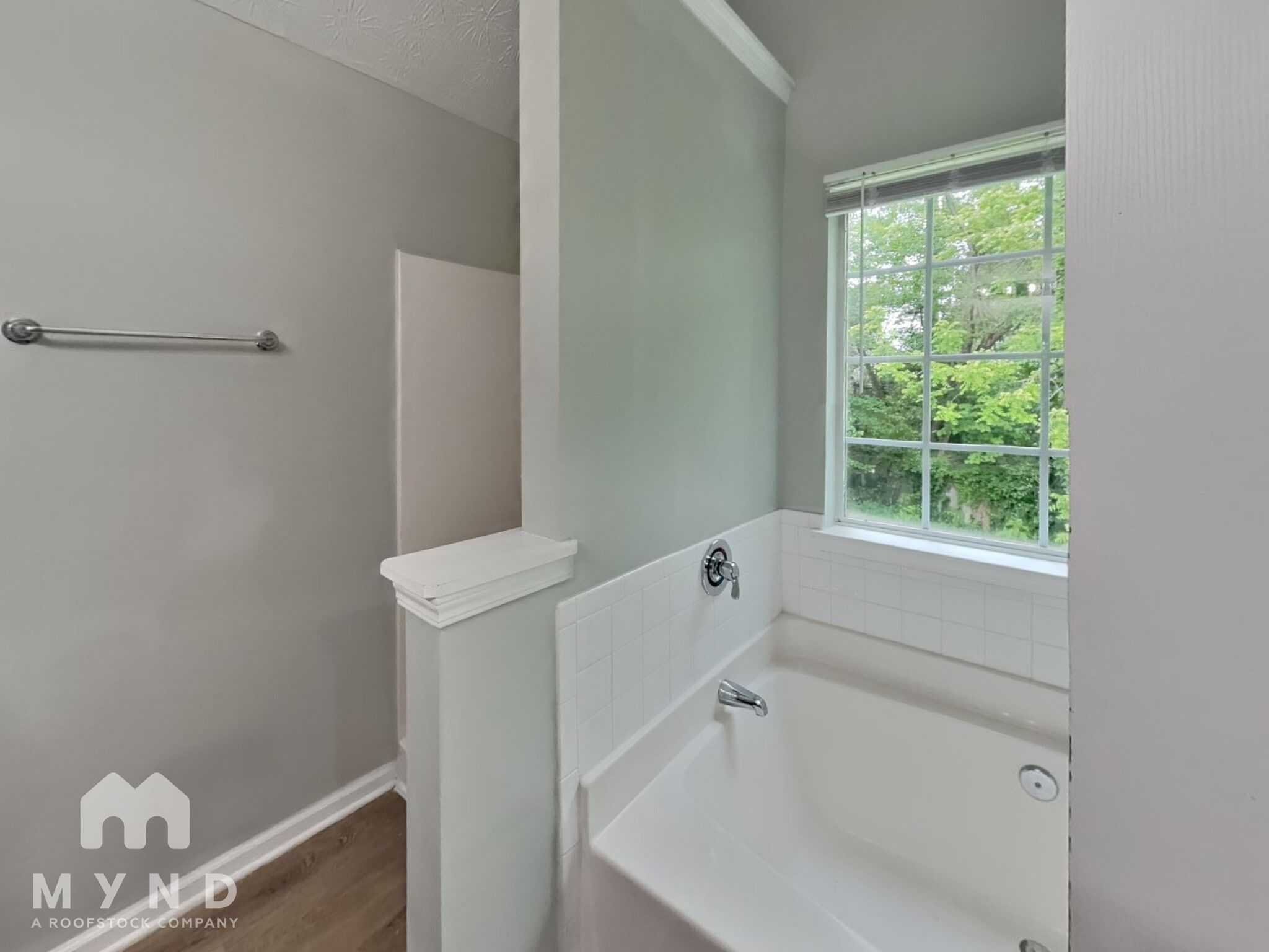 Building Photo - 2892 Two Lakes Cir