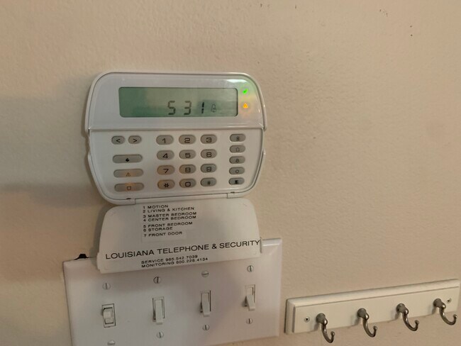 Building Photo - 17618 Avalon Terrace