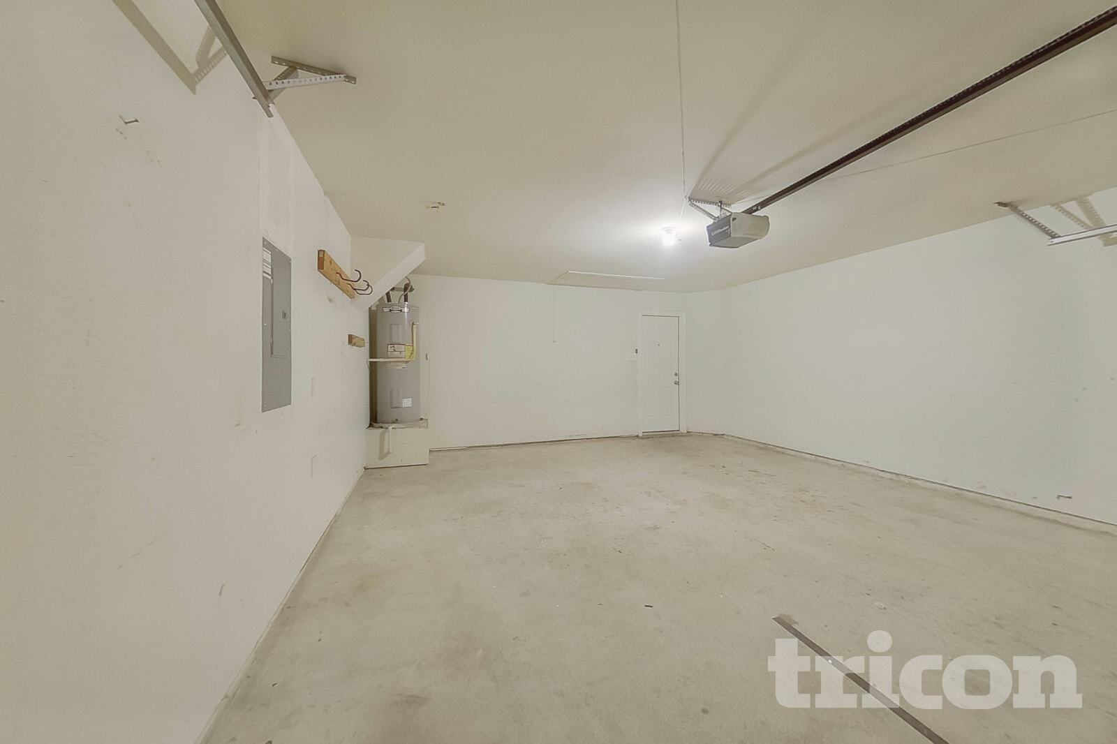 Building Photo - 881 Darst Dr