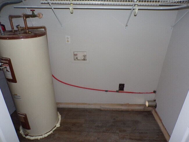 Building Photo - 1019 Furia Dr