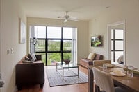 Building Photo - 200 S Peyton St