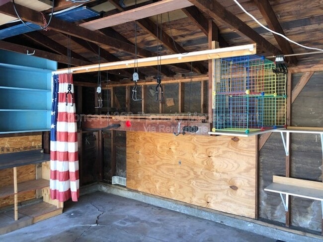 Building Photo - 20935 Conradi Ave