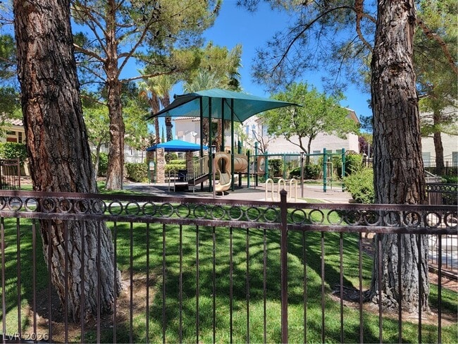 Building Photo - 9712 Floweret Ave