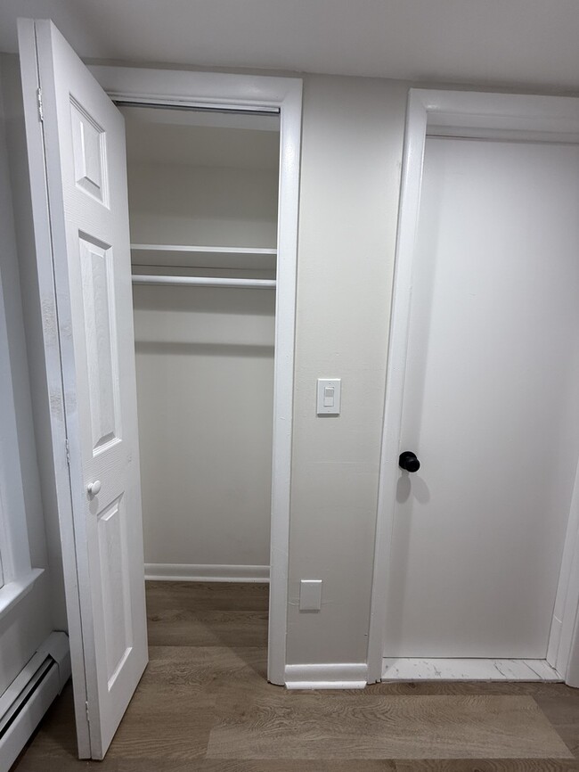 Building Photo - 92 Fairview Ave