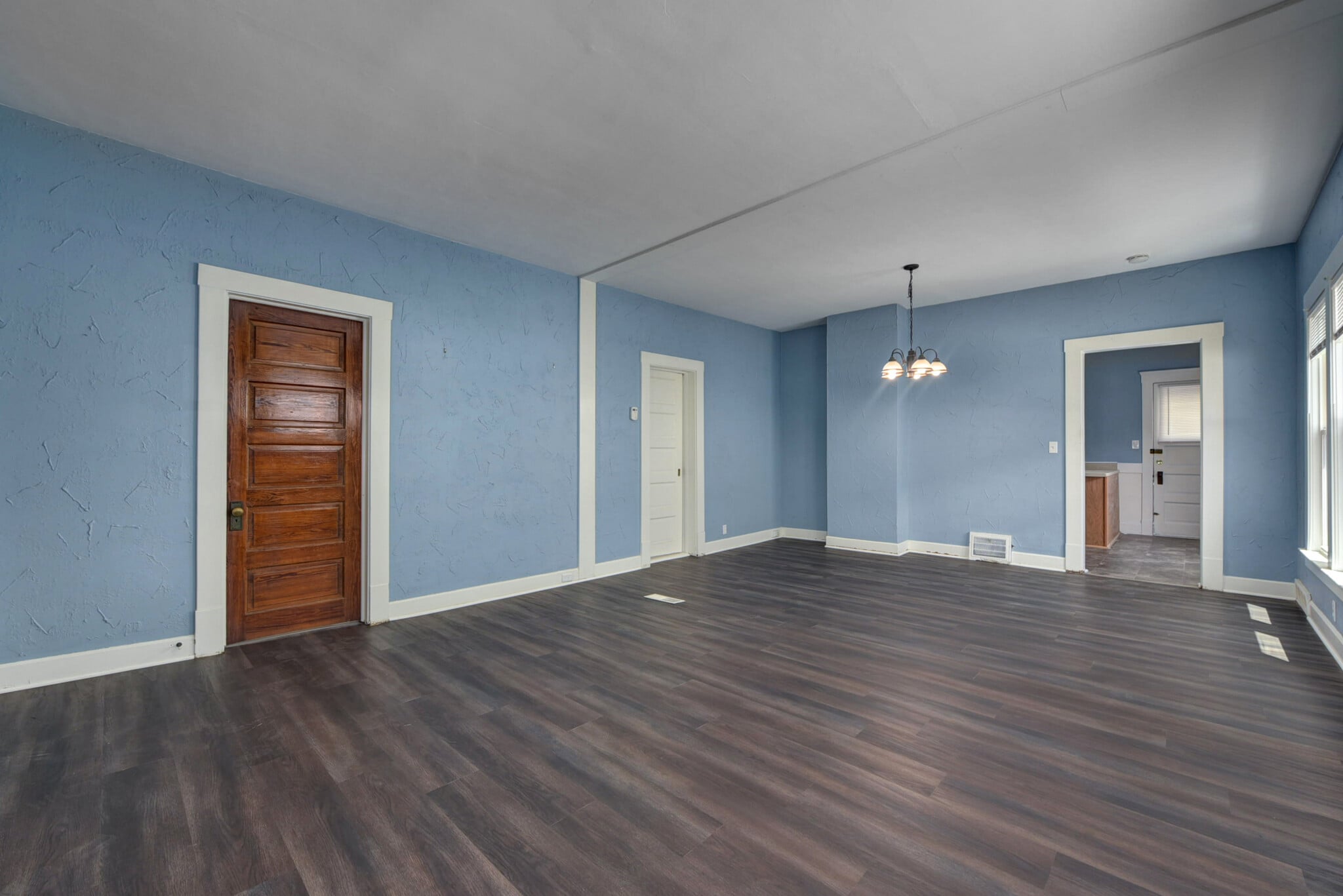 Building Photo - 1631 Lakewood Ave
