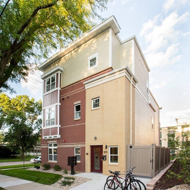 Greenbush Apartments - 103 S Mills St Madison WI 53715 | Apartment Finder