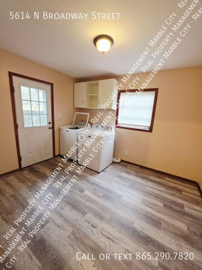 Building Photo - 5614 N Broadway St