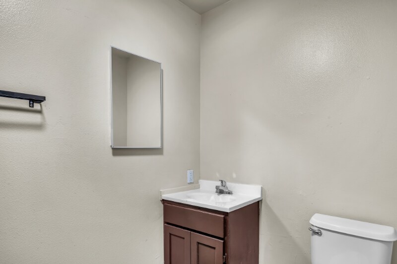 Building Photo - 5243 Huntington Dr