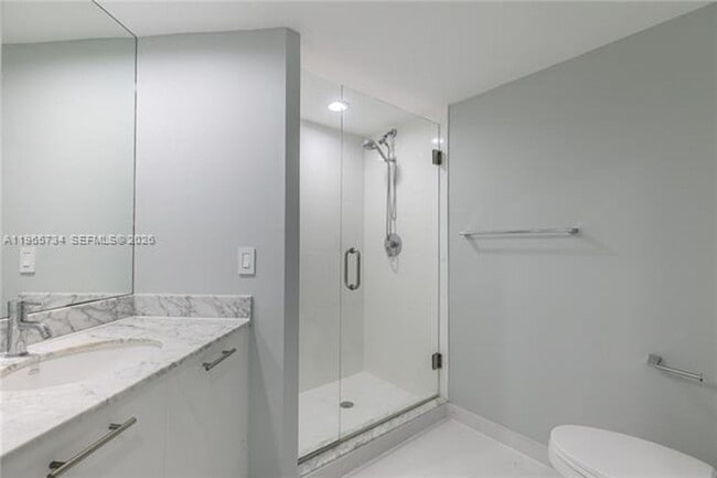 Building Photo - 500 Brickell Ave