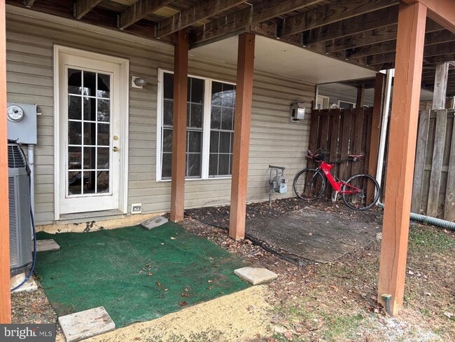 Building Photo - 14274 Madrigal Dr