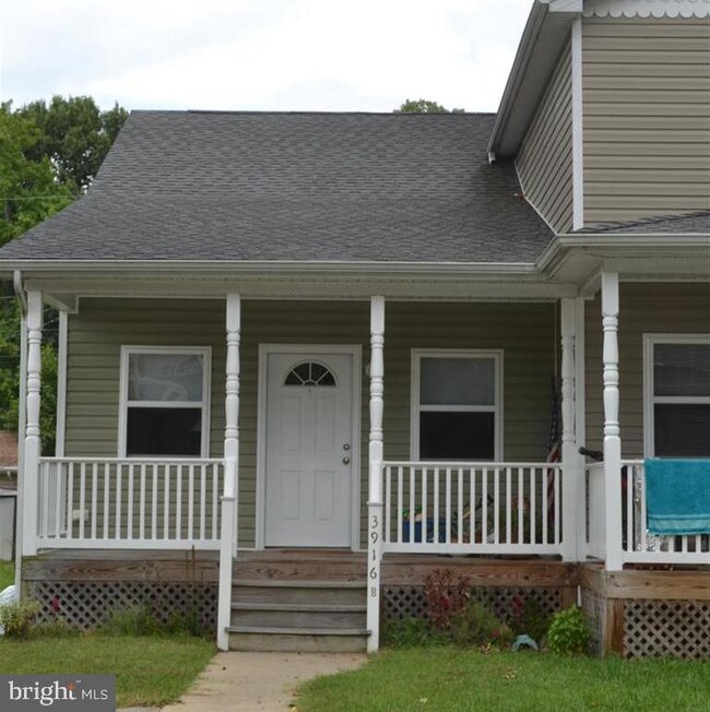 Primary Photo - 3916 6th St