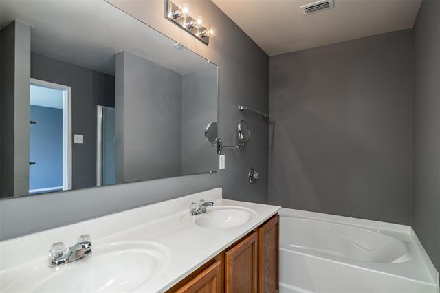Building Photo - 12892 Serenity Dr